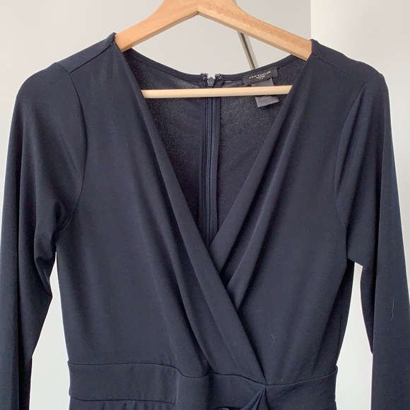 Ann Taylor cute navy dress with floral pattern 0 - Picture 2 of 8